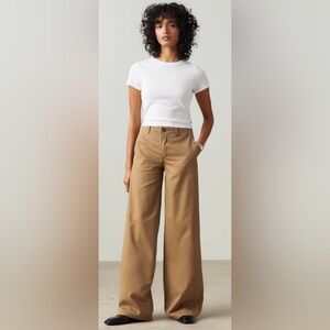 Levi's® Premium
XL CHINO WOMEN'S PANTS-Size 26x31